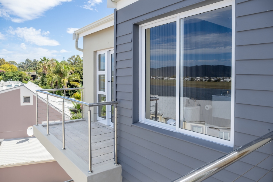 3 Bedroom Property for Sale in Costa Sarda Western Cape